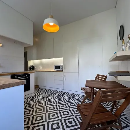 Com Quintal Na Apartamento
